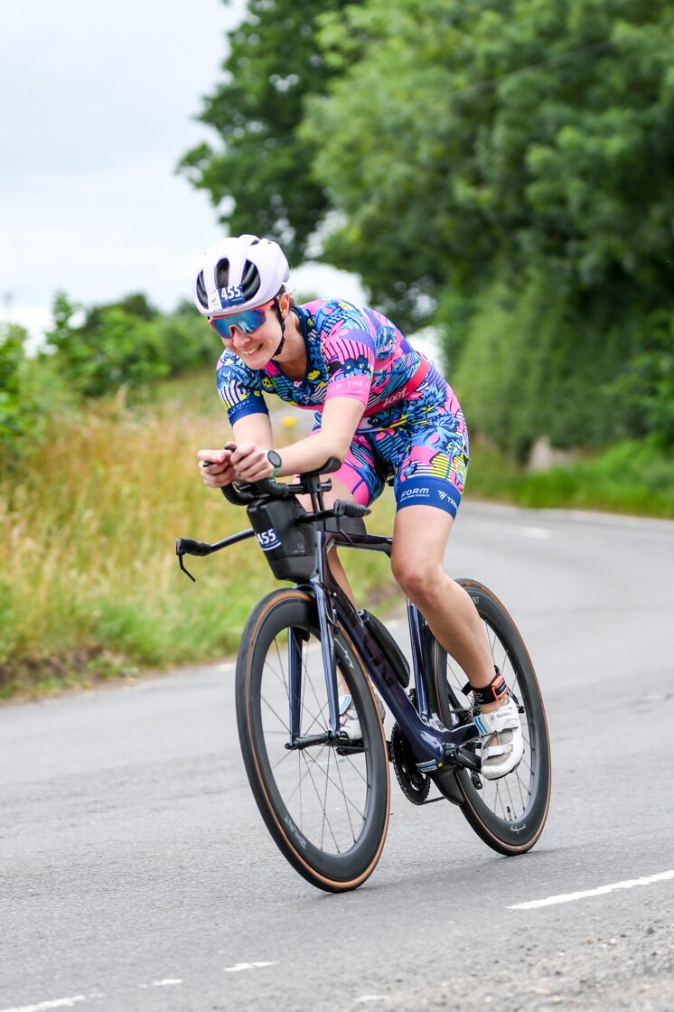 Ellie Perkins racing at Ellesmere Lake during the Quarter Ultimate Triathlon